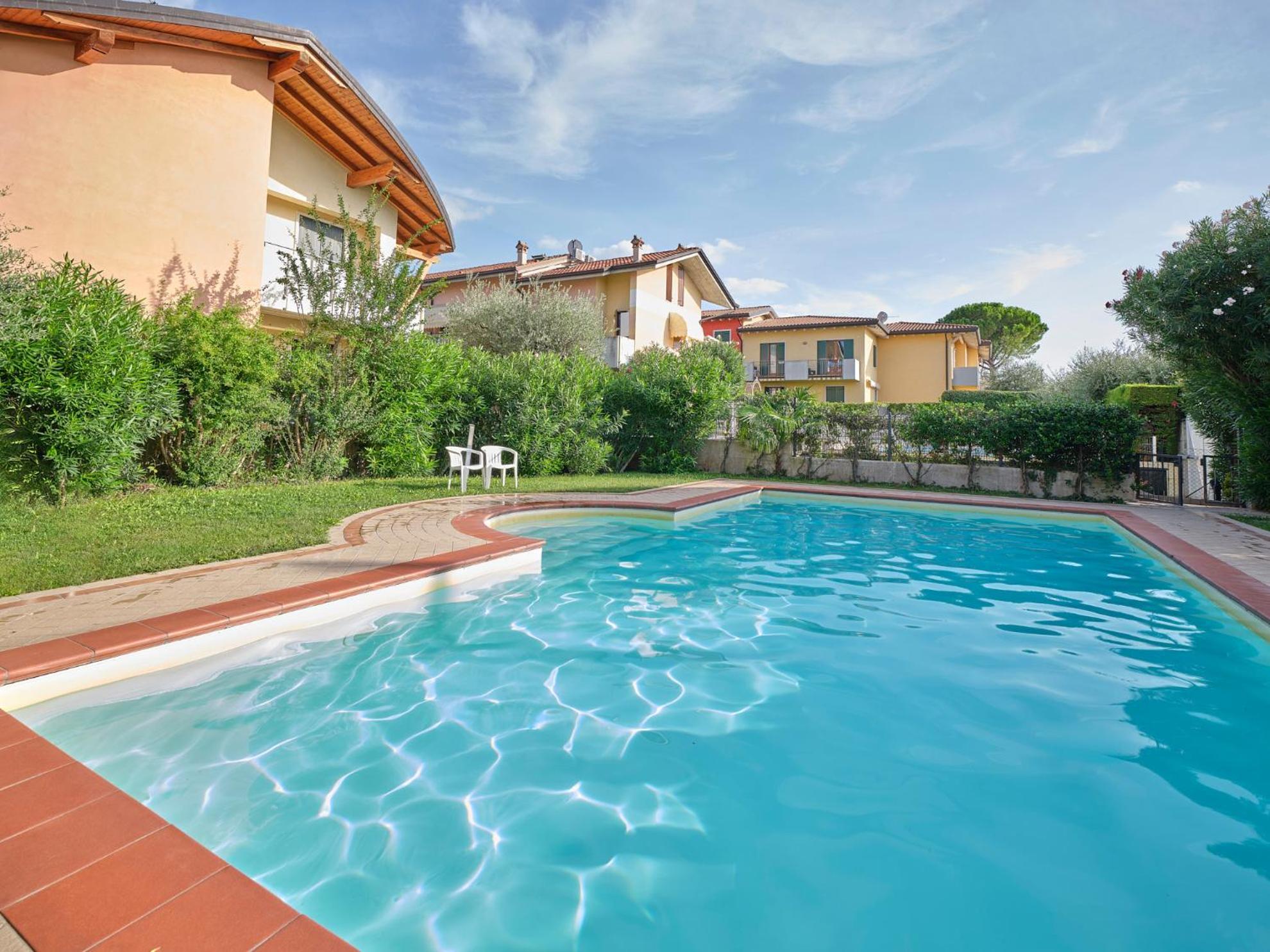 Madonnina Apartment In Lazise Exterior photo