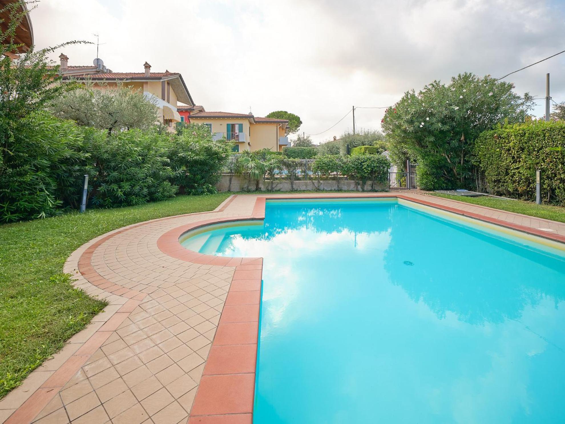 Madonnina Apartment In Lazise Exterior photo