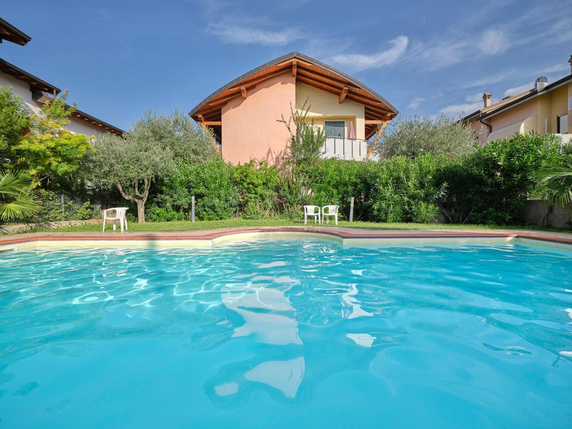 Madonnina Apartment In Lazise Exterior photo